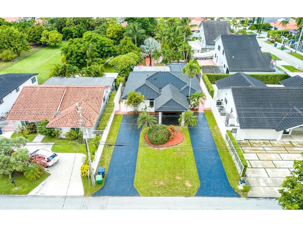 2810 SW 114th Avenue Miami FL 33165 TB8449607 image2