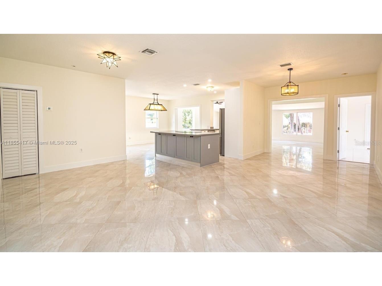 2810 SW 114th Avenue Miami FL 33165 TB8449607 image9