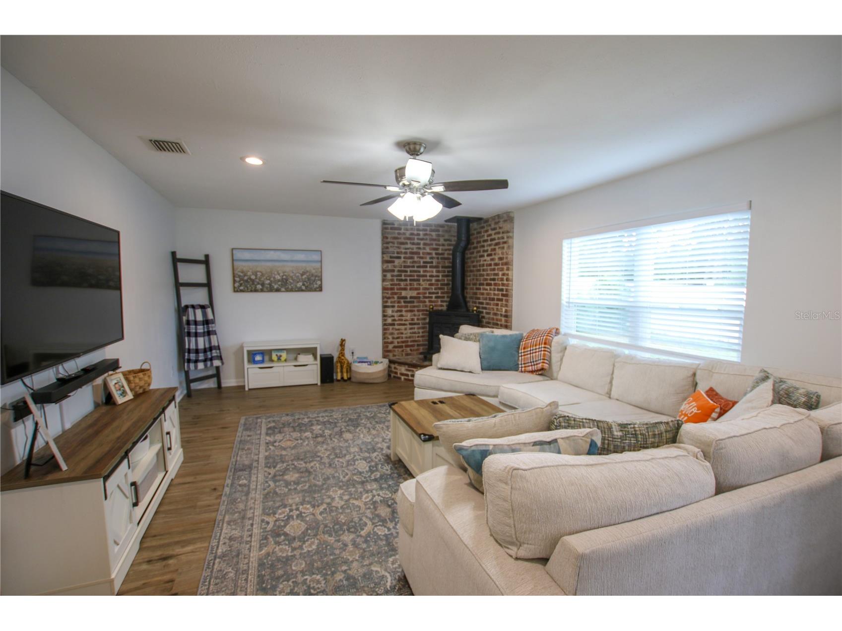2810 W Robson Street Tampa FL 33614 TB8445845 image36