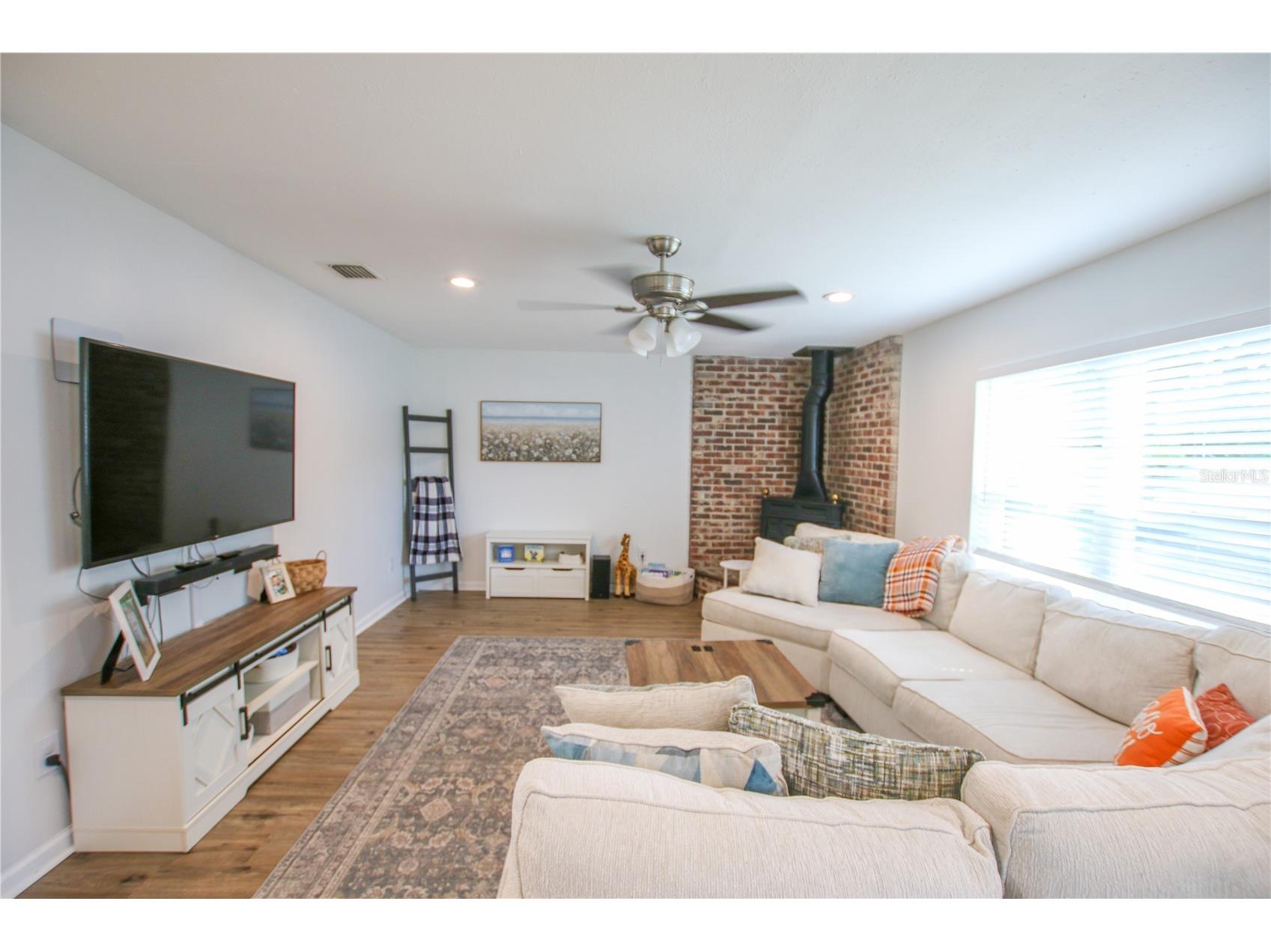 2810 W Robson Street Tampa FL 33614 TB8445845 image37