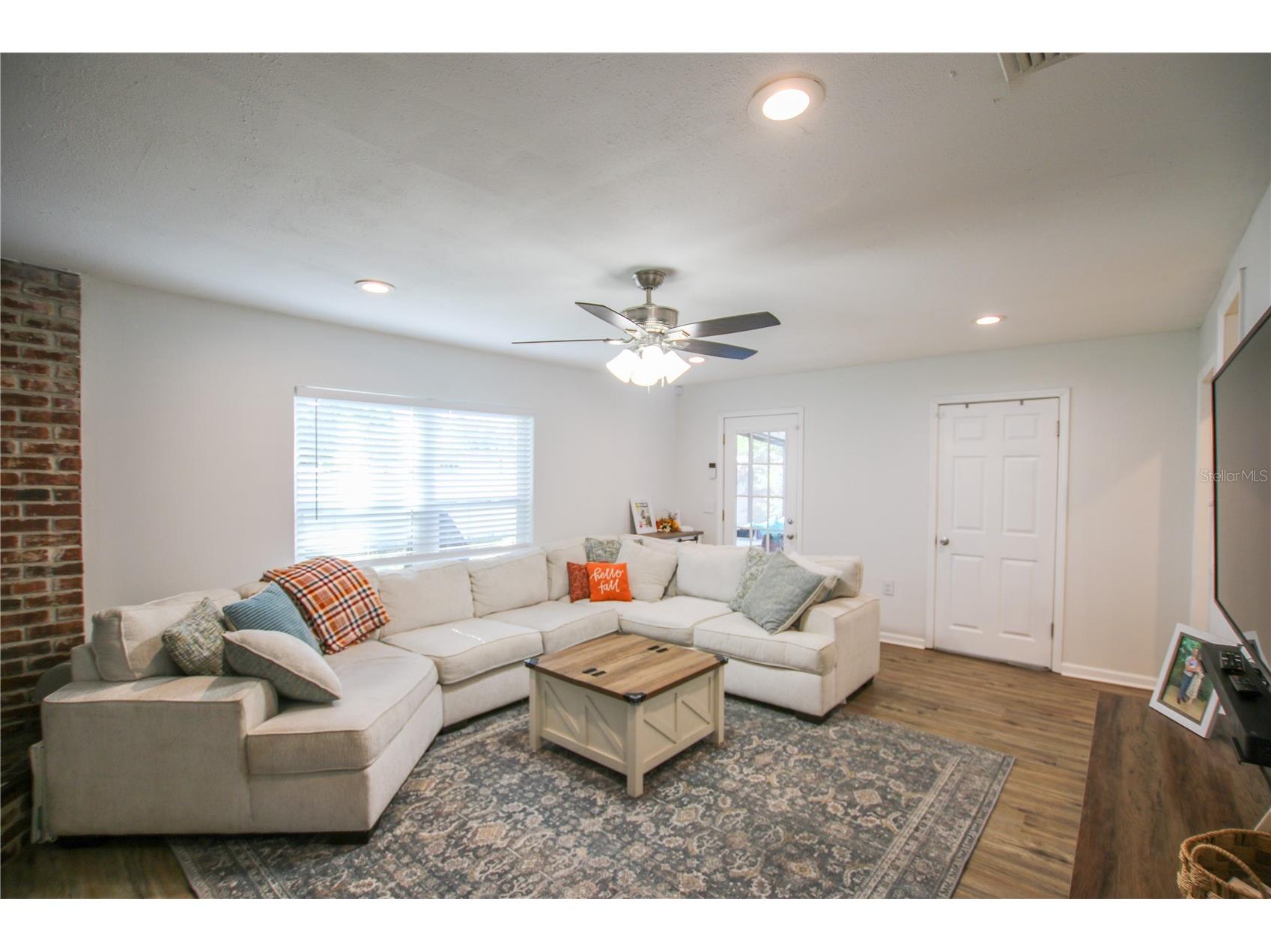 2810 W Robson Street Tampa FL 33614 TB8445845 image39