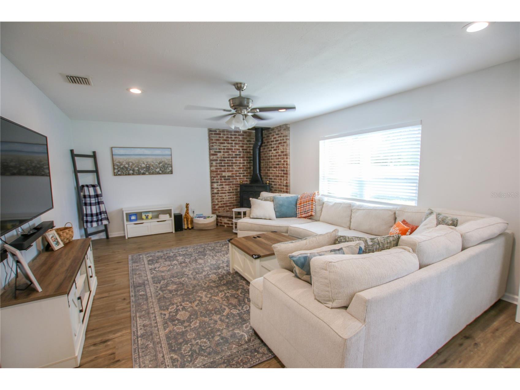 2810 W Robson Street Tampa FL 33614 TB8445845 image6