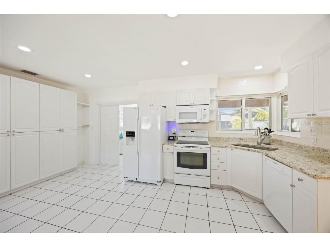 2811 17th Avenue W Bradenton FL 34205 A4672867 image14