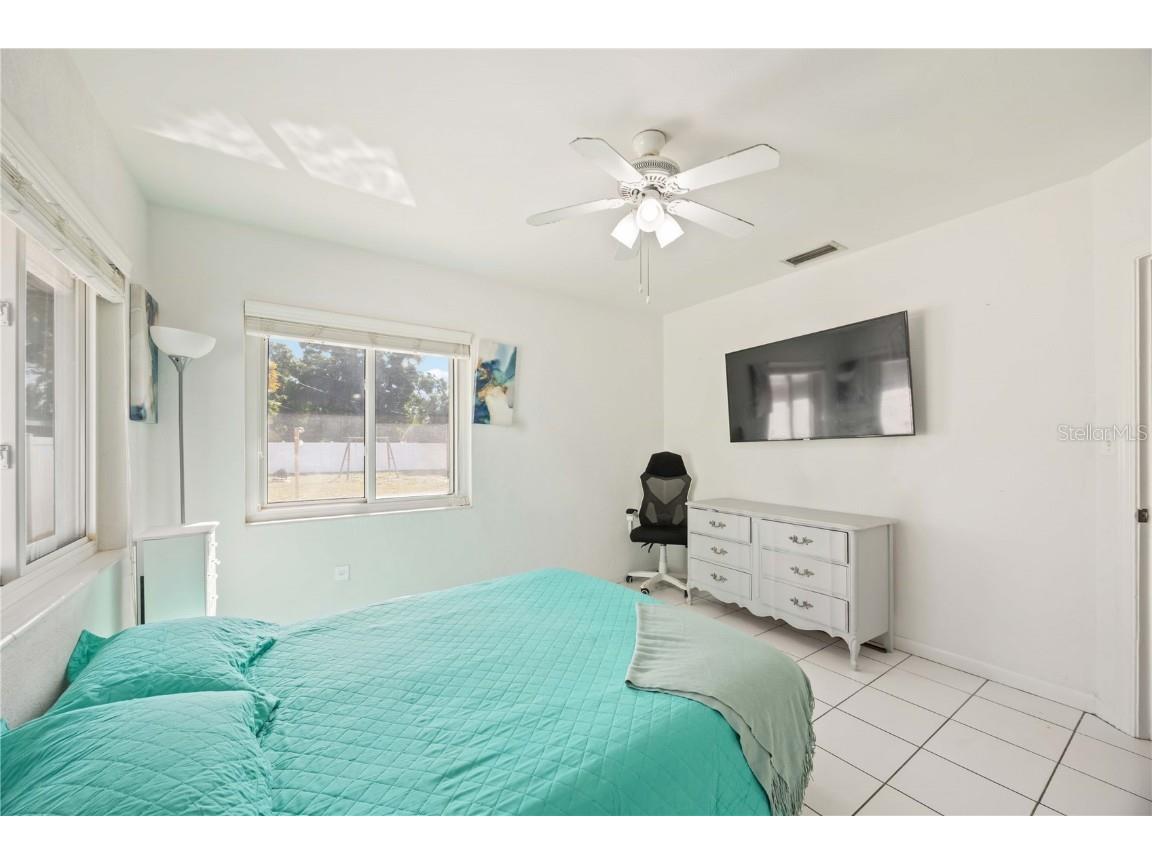 2811 17th Avenue W Bradenton FL 34205 A4672867 image17