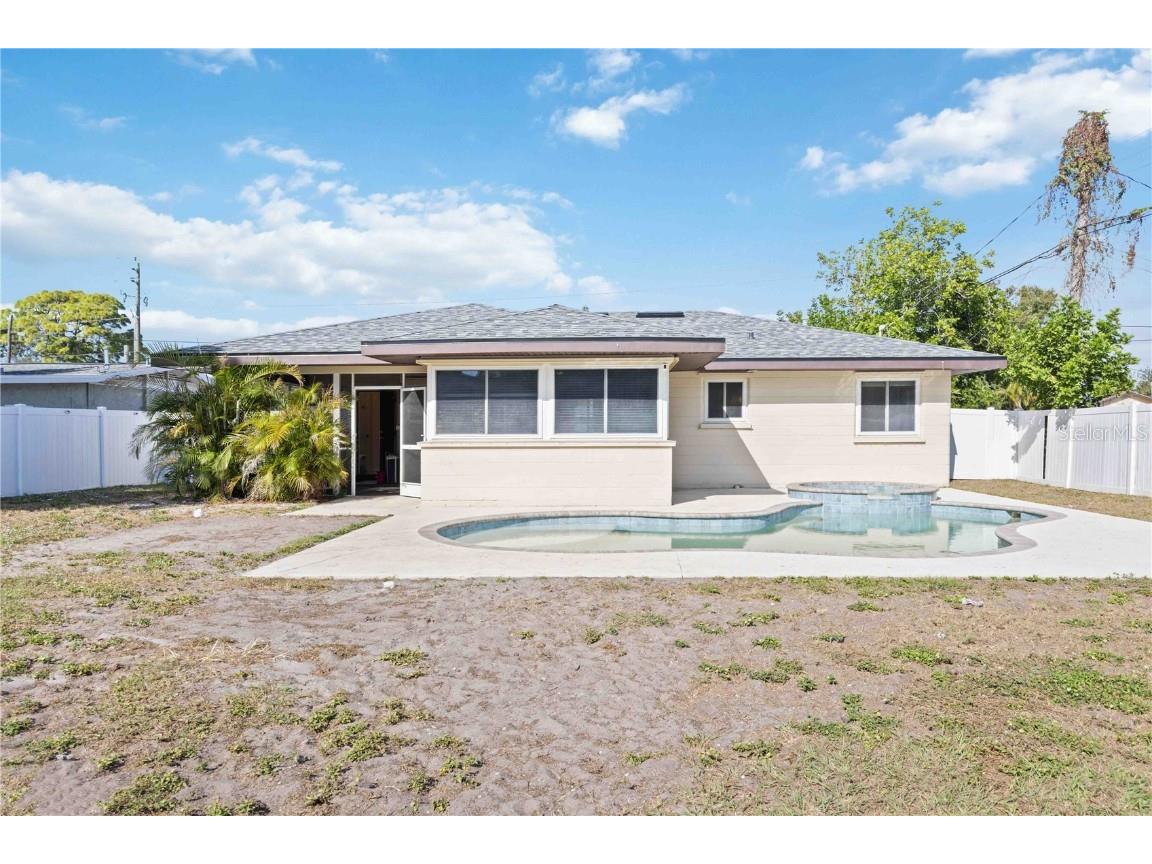 2811 17th Avenue W Bradenton FL 34205 A4672867 image30