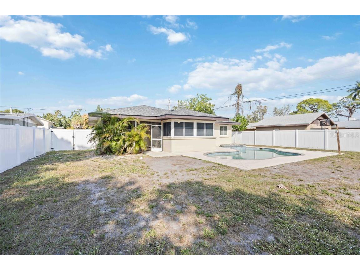2811 17th Avenue W Bradenton FL 34205 A4672867 image33