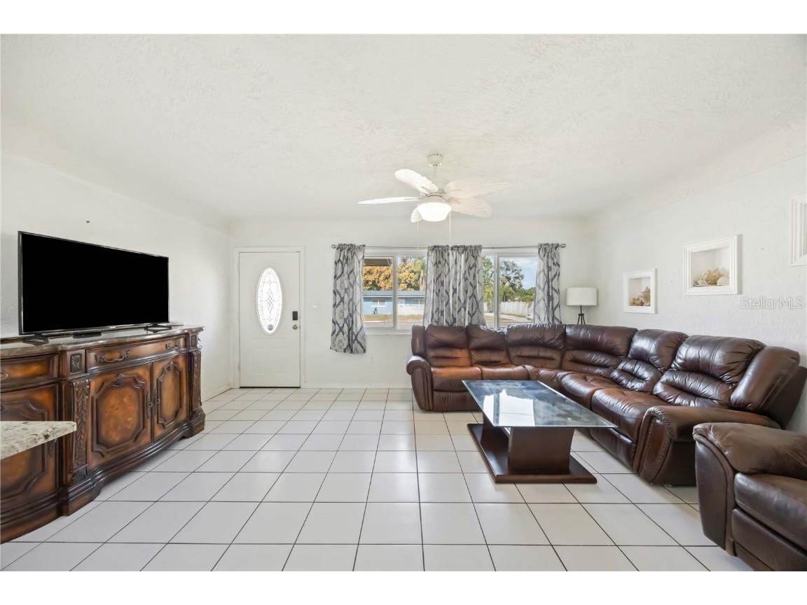 2811 17th Avenue W Bradenton FL 34205 A4672867 image7