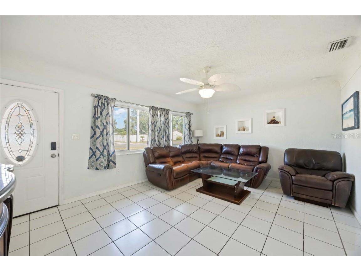 2811 17th Avenue W Bradenton FL 34205 A4672867 image8