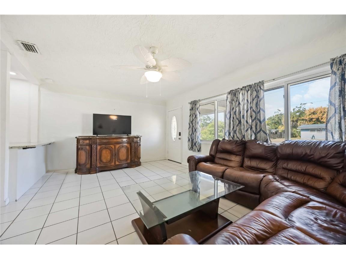 2811 17th Avenue W Bradenton FL 34205 A4672867 image9