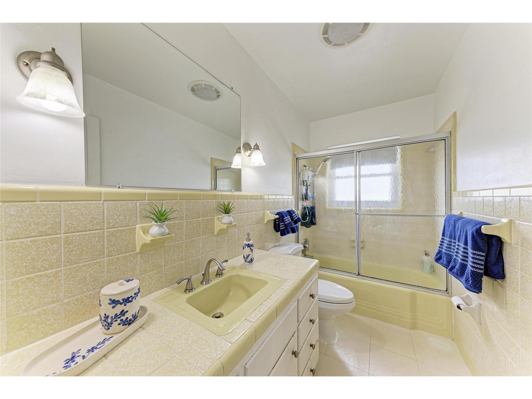 2811 33rd Avenue W Bradenton FL 34205 A4688318 image22