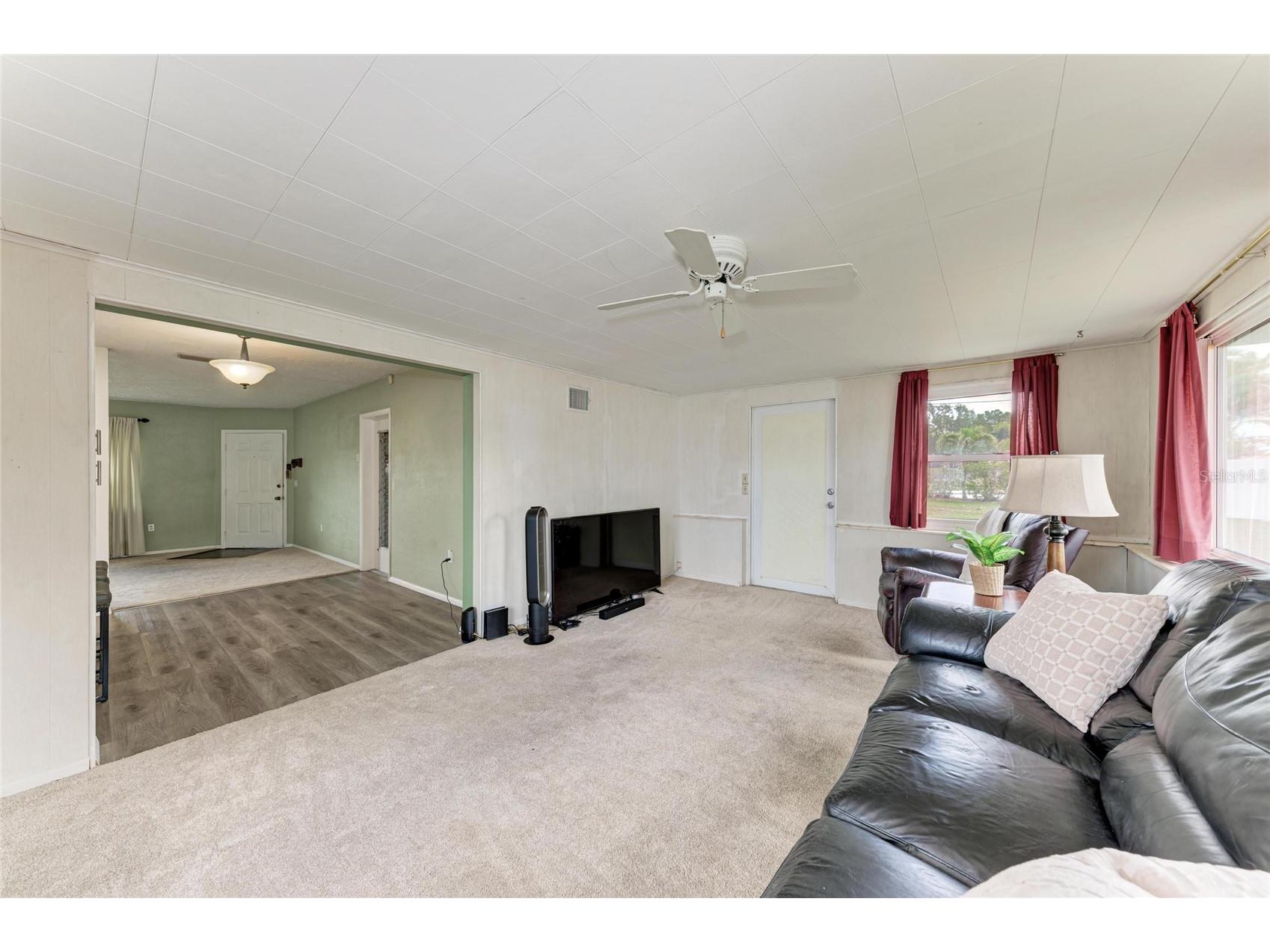2811 33rd Avenue W Bradenton FL 34205 A4688318 image27
