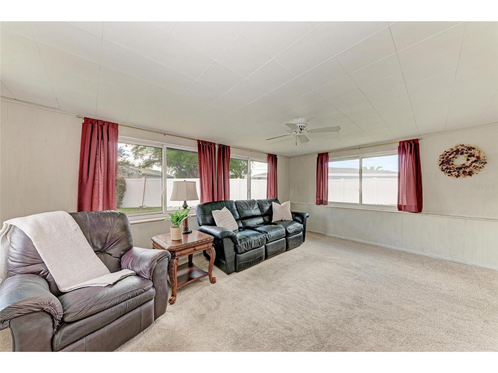 2811 33rd Avenue W Bradenton FL 34205 A4688318 image29