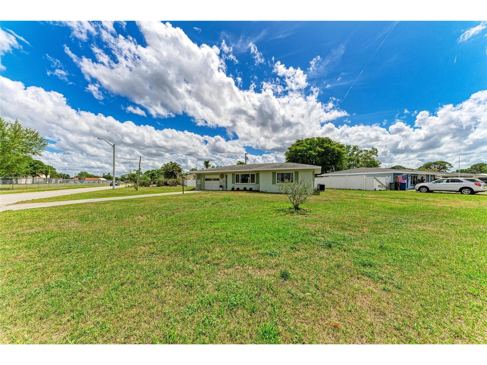 2811 33rd Avenue W Bradenton FL 34205 A4688318 image35