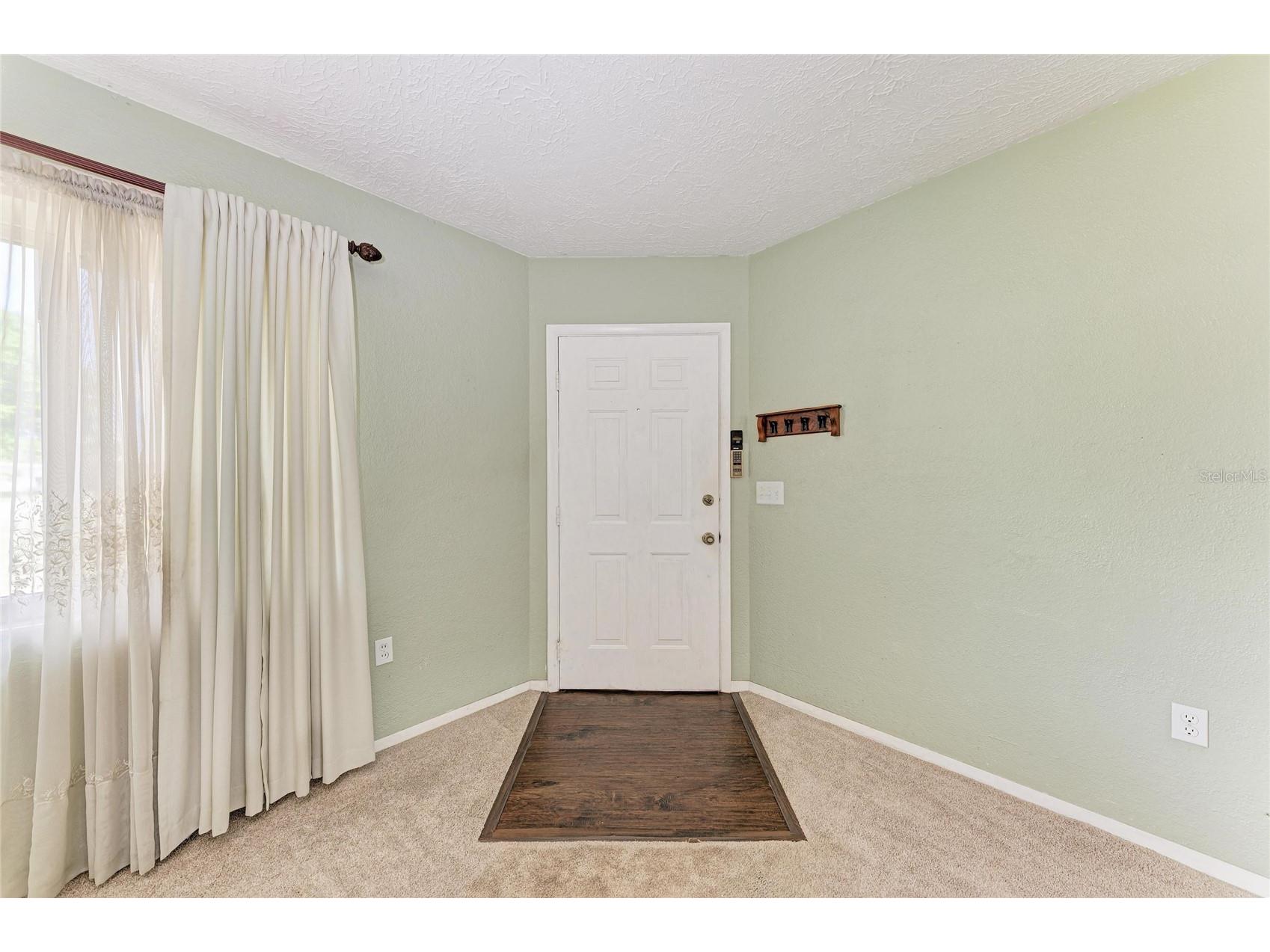 2811 33rd Avenue W Bradenton FL 34205 A4688318 image5