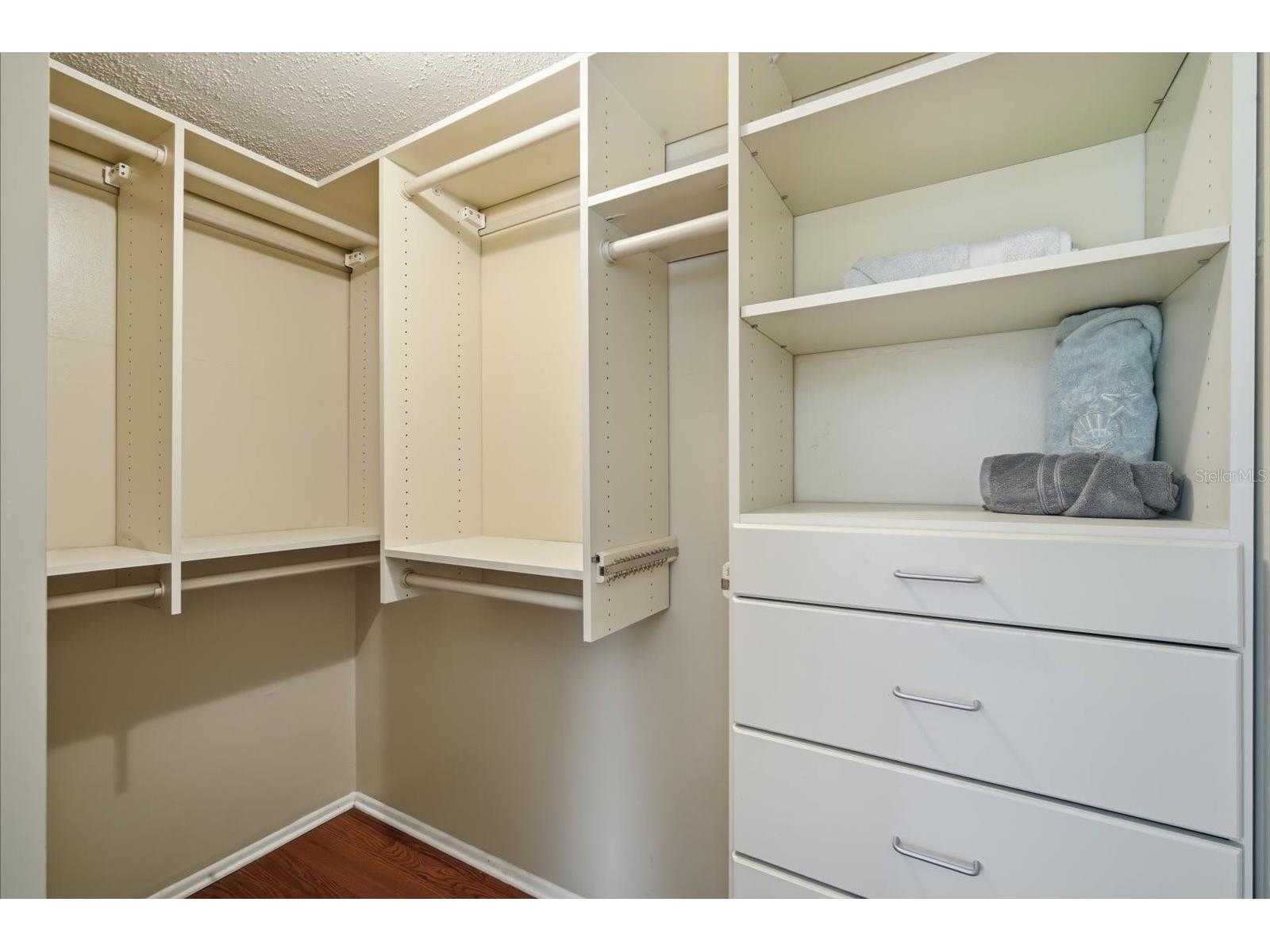 2811 Avenue C Holmes Beach FL 34217 A4695724 image21