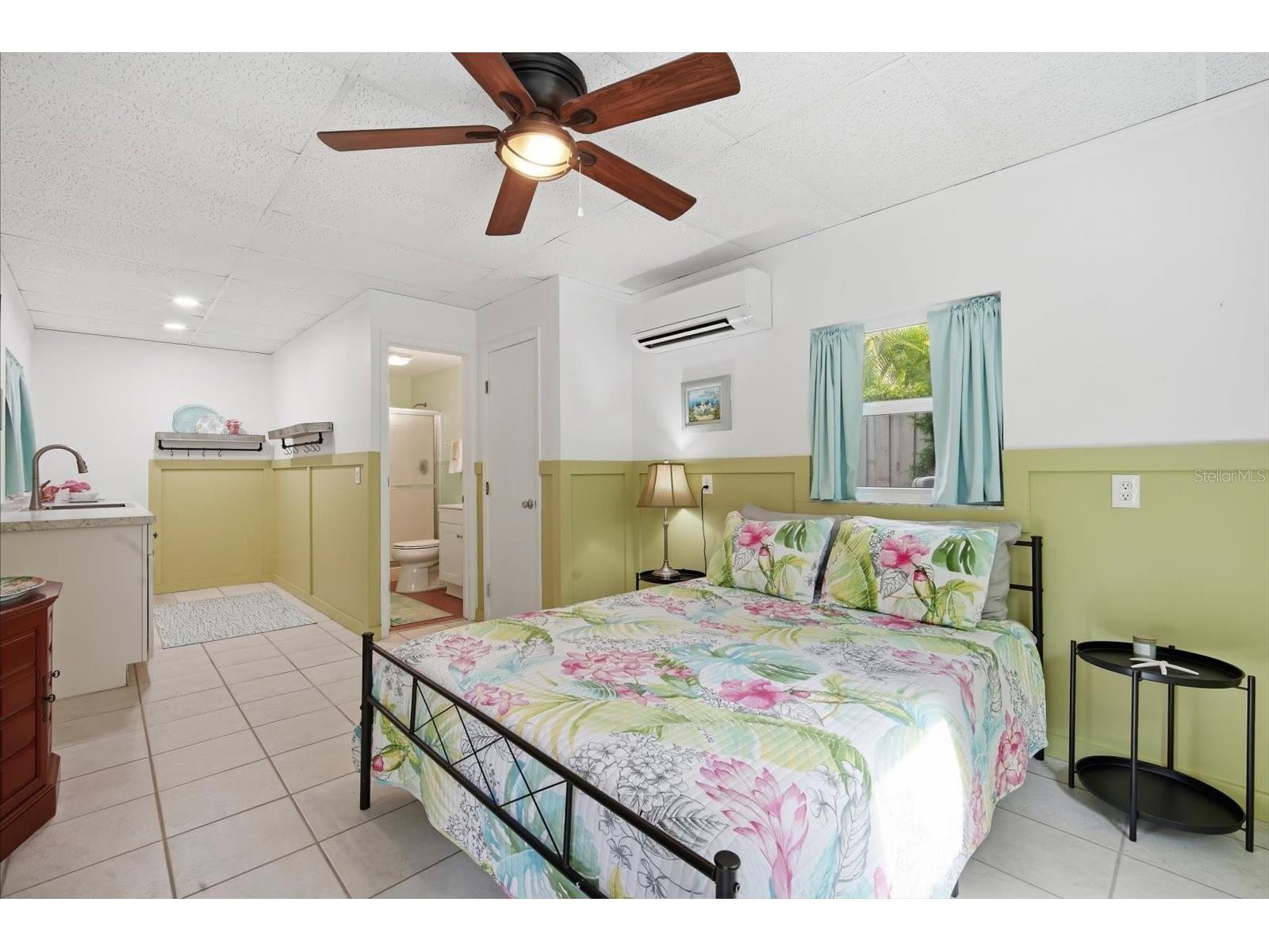 2811 Avenue C Holmes Beach FL 34217 A4695724 image28