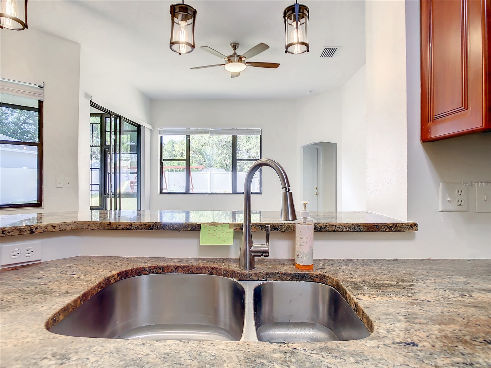 2811 Branch Creek Avenue Clearwater FL 33760 O6427886 image14