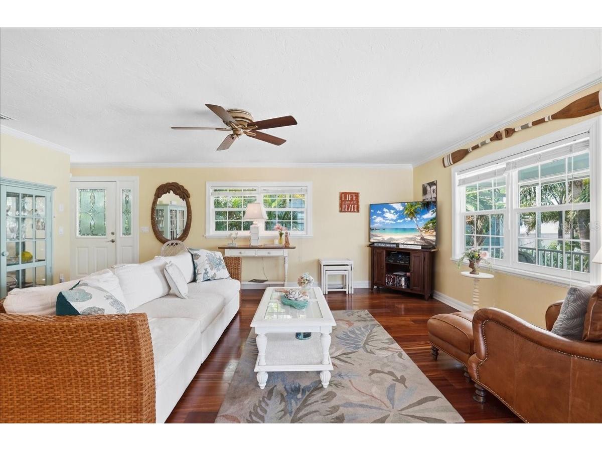 2811 Gulf Drive Holmes Beach FL 34217 A4691196 image10