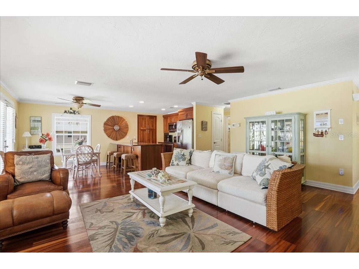 2811 Gulf Drive Holmes Beach FL 34217 A4691196 image12