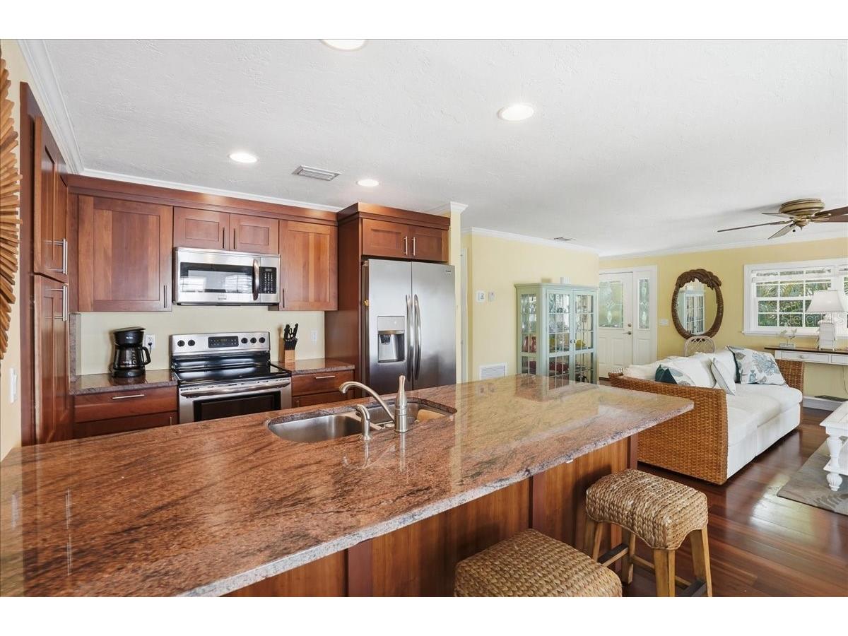 2811 Gulf Drive Holmes Beach FL 34217 A4691196 image16