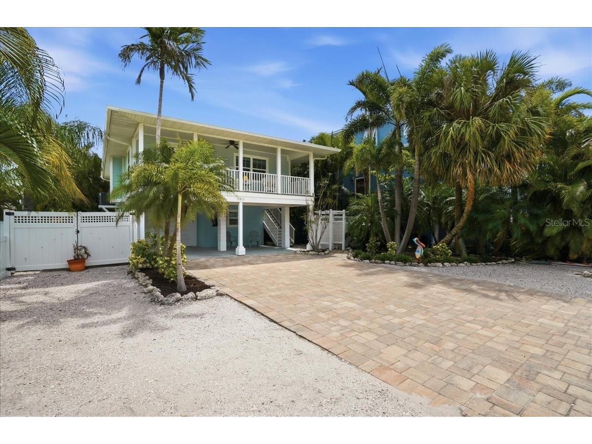 2811 Gulf Drive Holmes Beach FL 34217 A4691196 image2