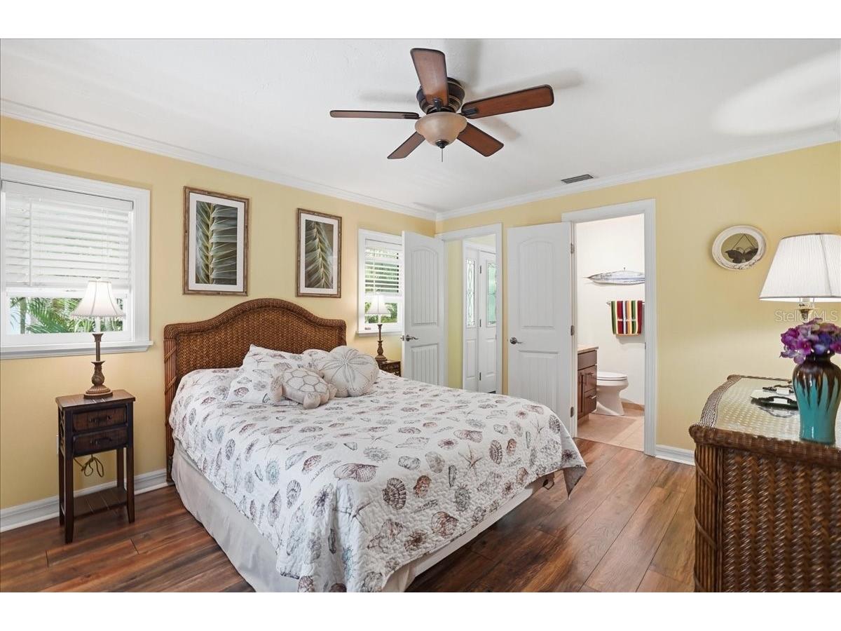 2811 Gulf Drive Holmes Beach FL 34217 A4691196 image20