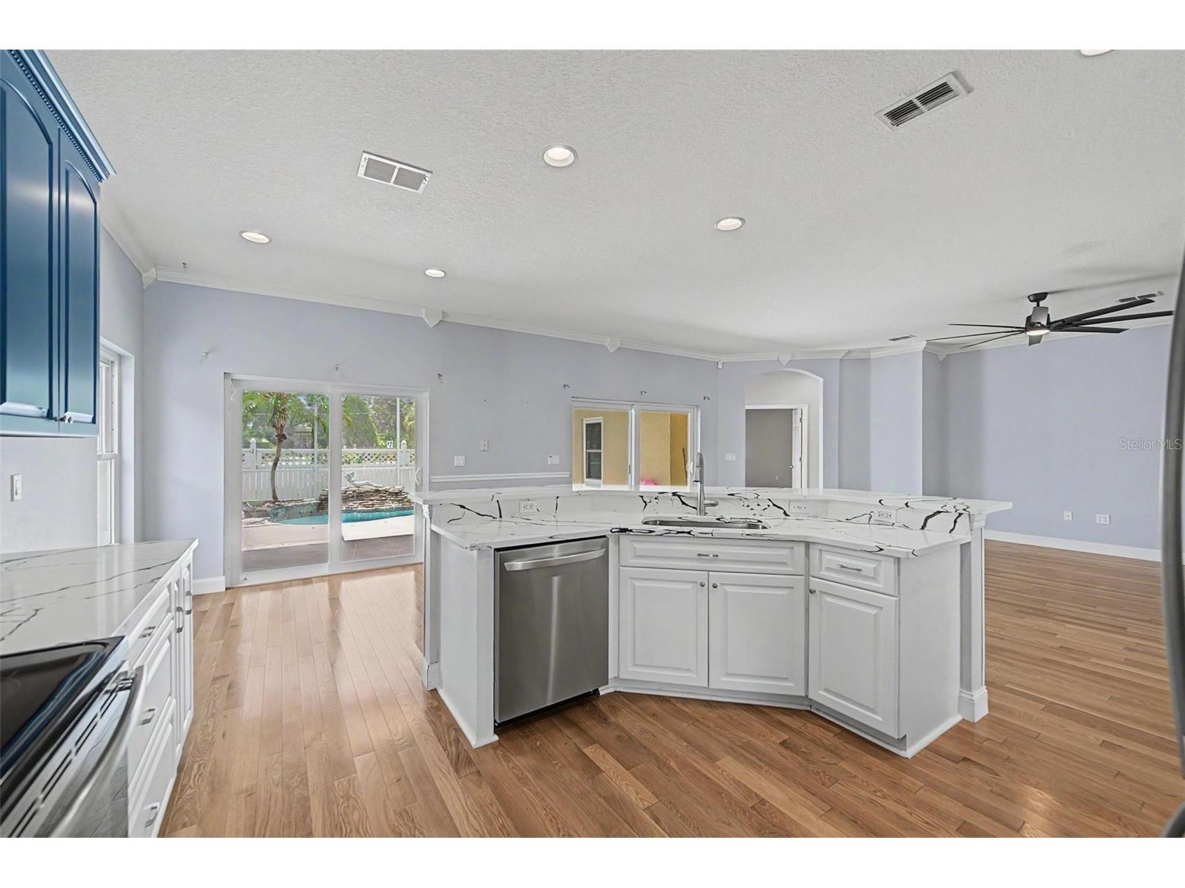 2811 Ravendale Lane Holiday FL 34691 TB8525309 image8