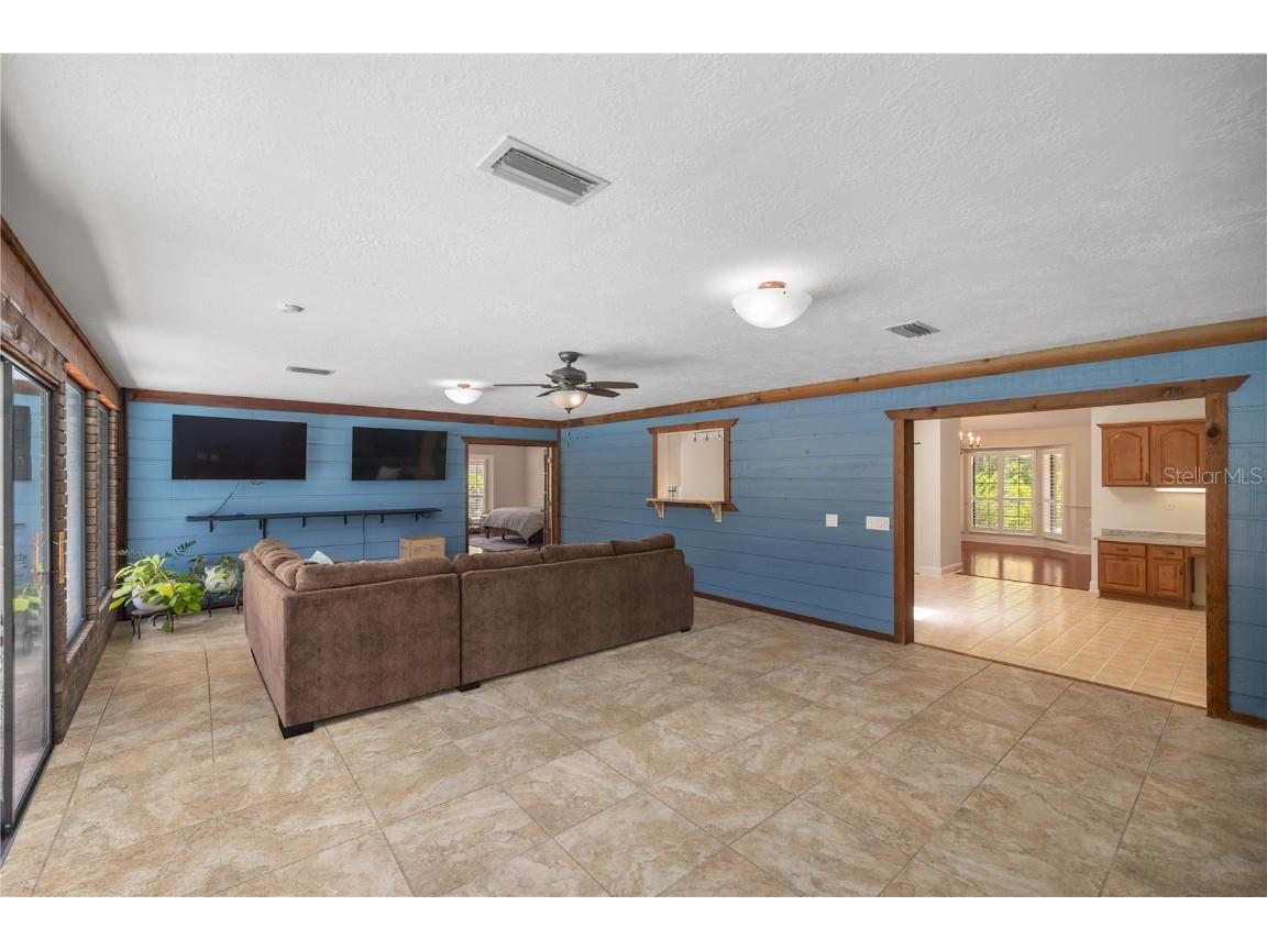 2811 SE 14th Street Ocala FL 34471 OM678361 image23