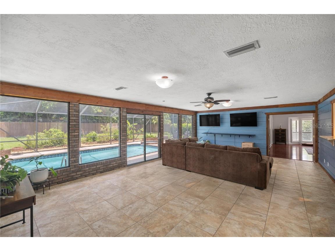 2811 SE 14th Street Ocala FL 34471 OM678361 image25