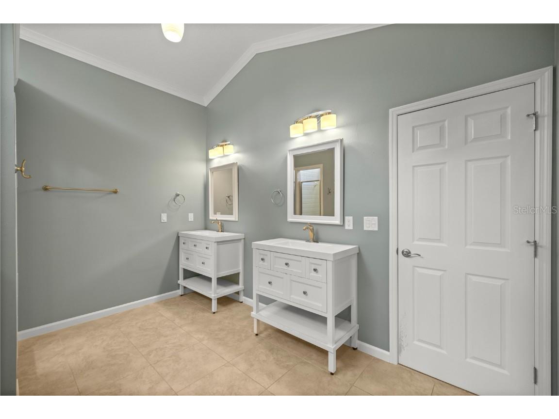 2811 SE 14th Street Ocala FL 34471 OM678361 image36