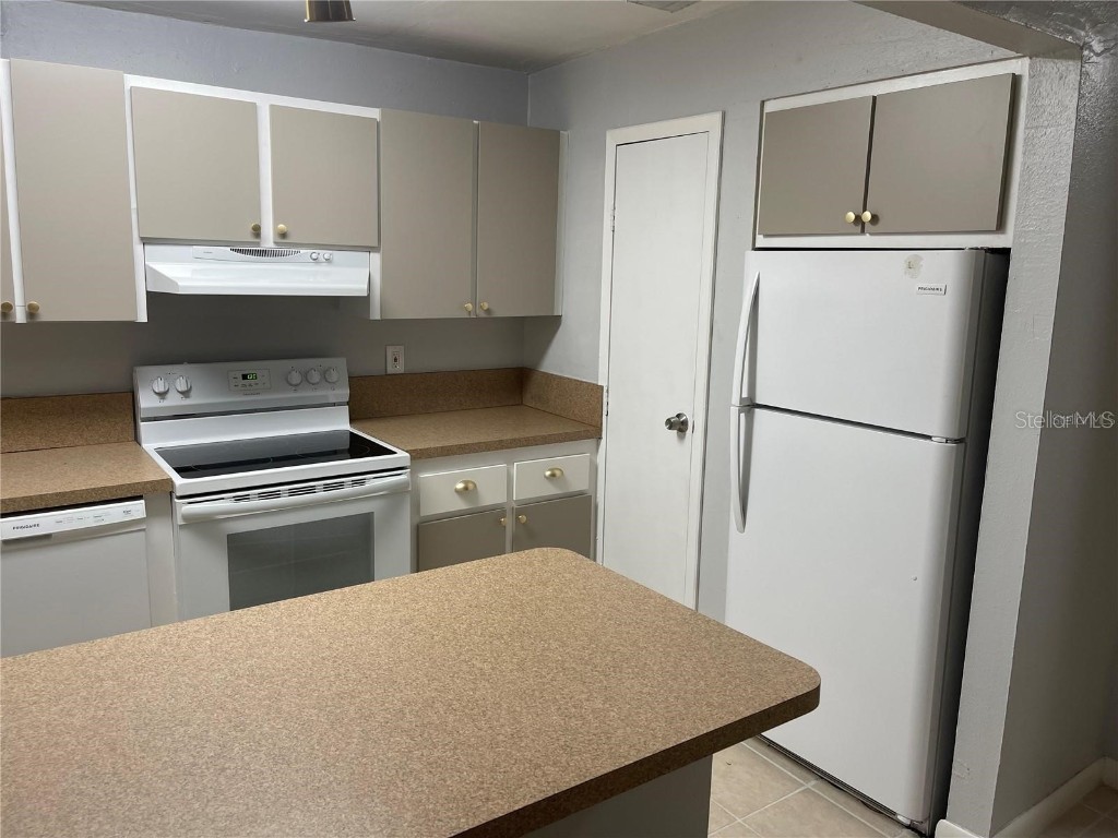 2811 SW Archer Road #R144 Gainesville FL 32608 GC535852 image7