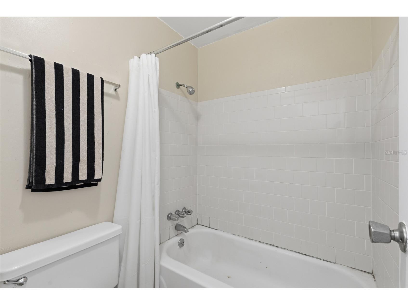2811 SW Archer Road #Y232 Gainesville FL 32608 GC540845 image16