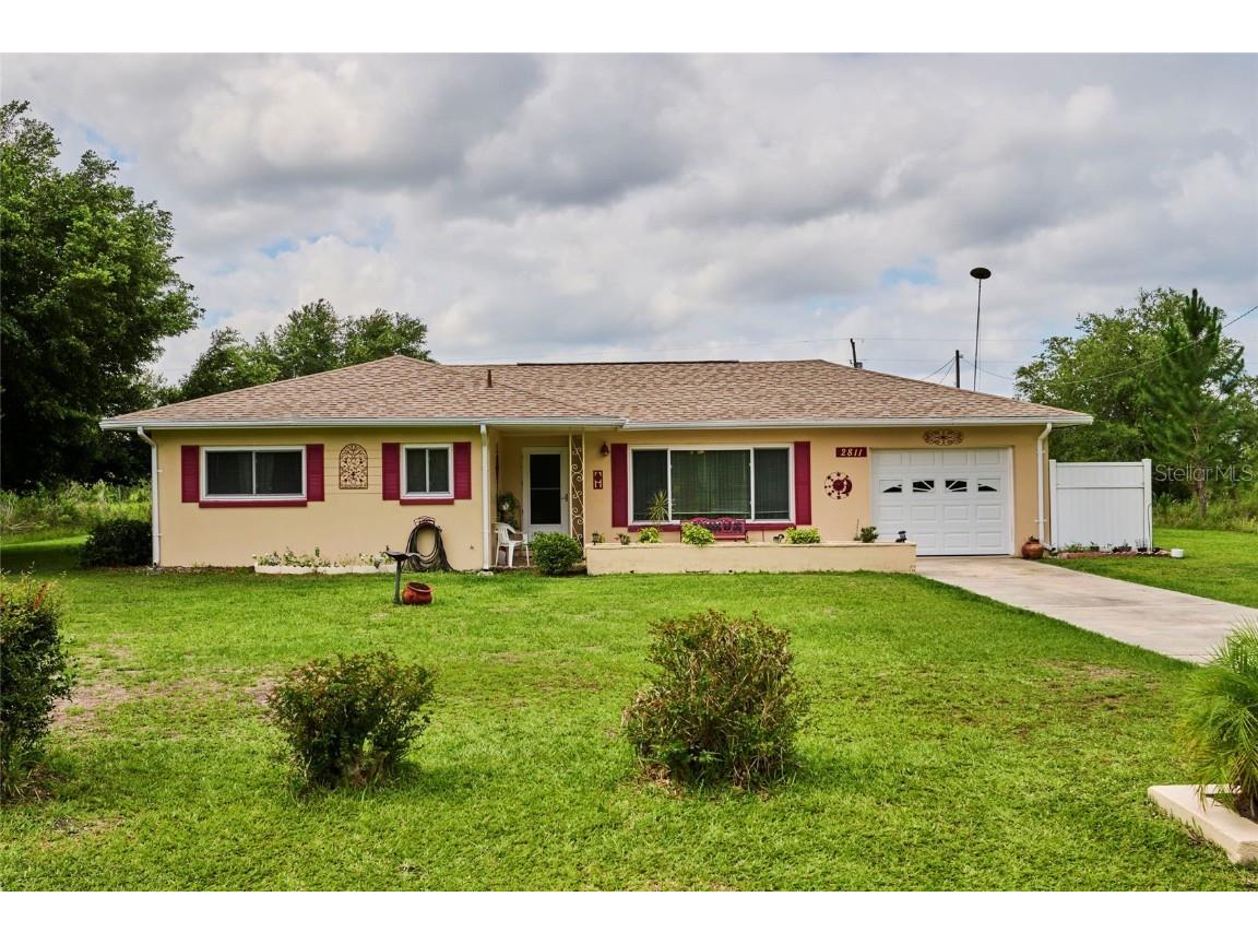 2811 Valencia Drive Indian Lake Estates FL 33855 - LAKE WALK IN WATER T3450832 image1
