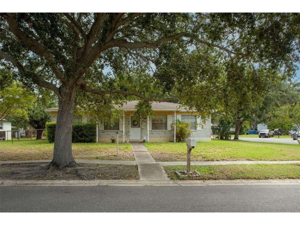 2811 W Pearl Avenue Tampa FL 33611 TB8419872 image1