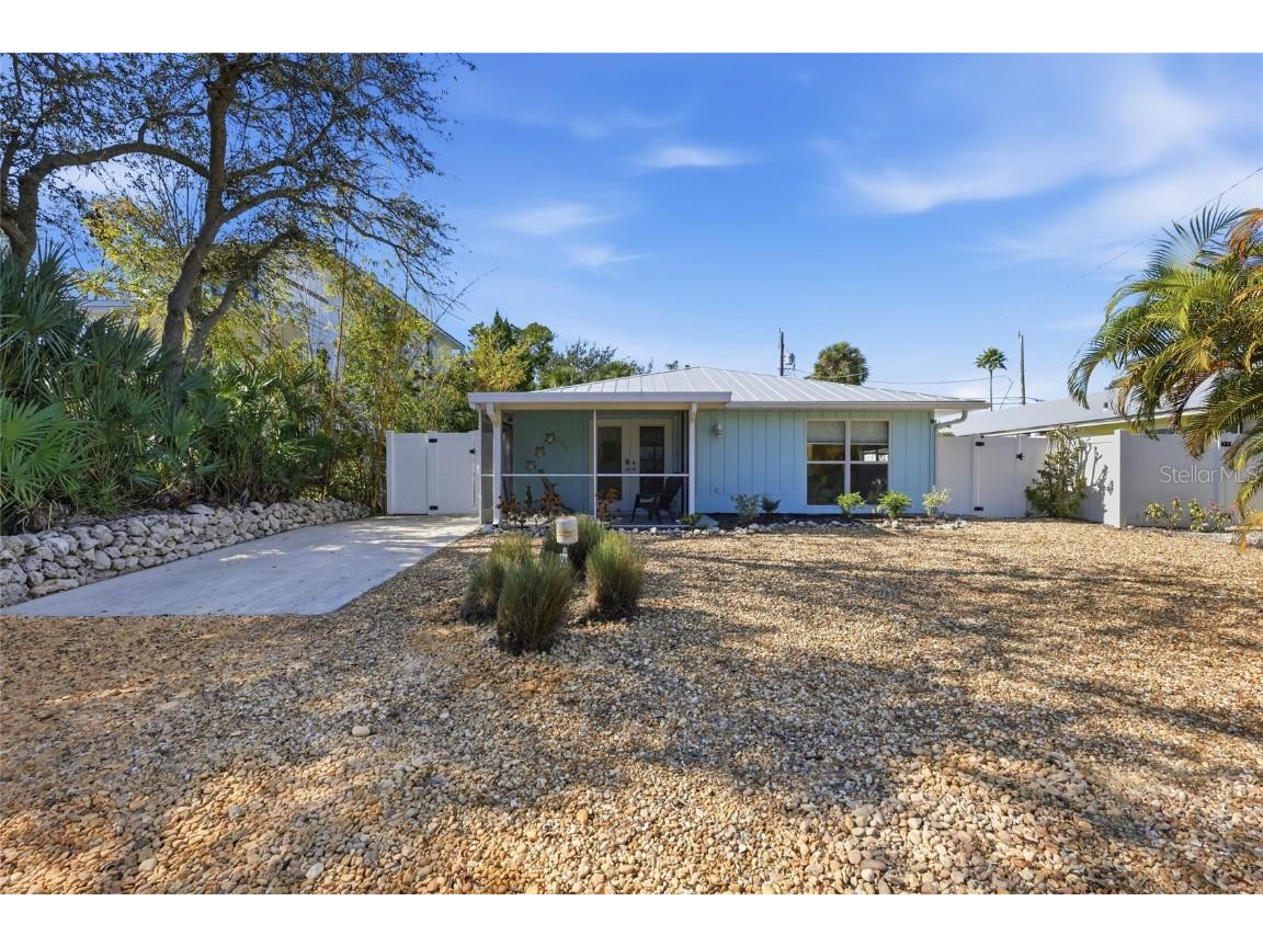 2812 Avenue B Holmes Beach FL 34217 A4673229 image2