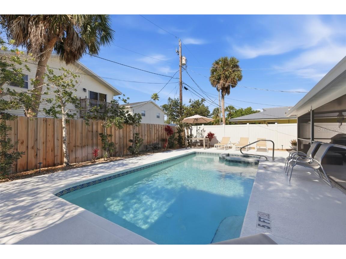 2812 Avenue B Holmes Beach FL 34217 A4673229 image26