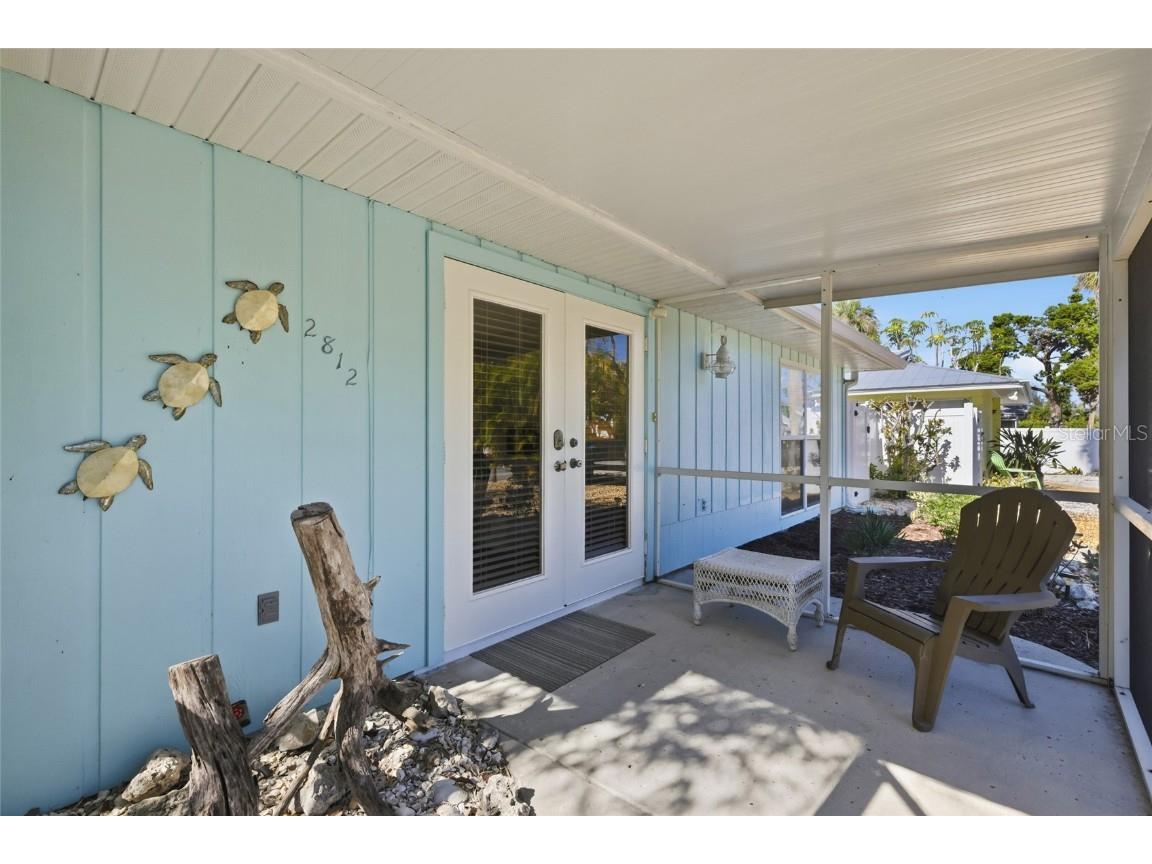 2812 Avenue B Holmes Beach FL 34217 A4673229 image3