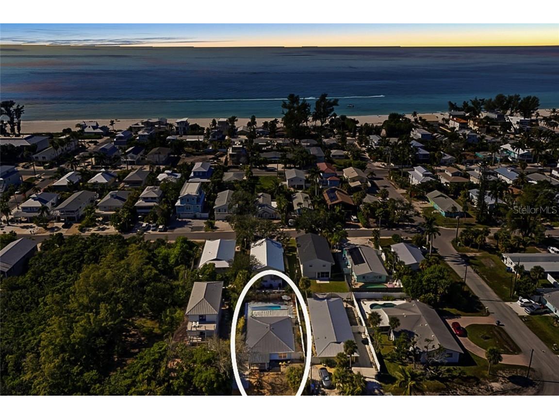 2812 Avenue B Holmes Beach FL 34217 A4673229 image34