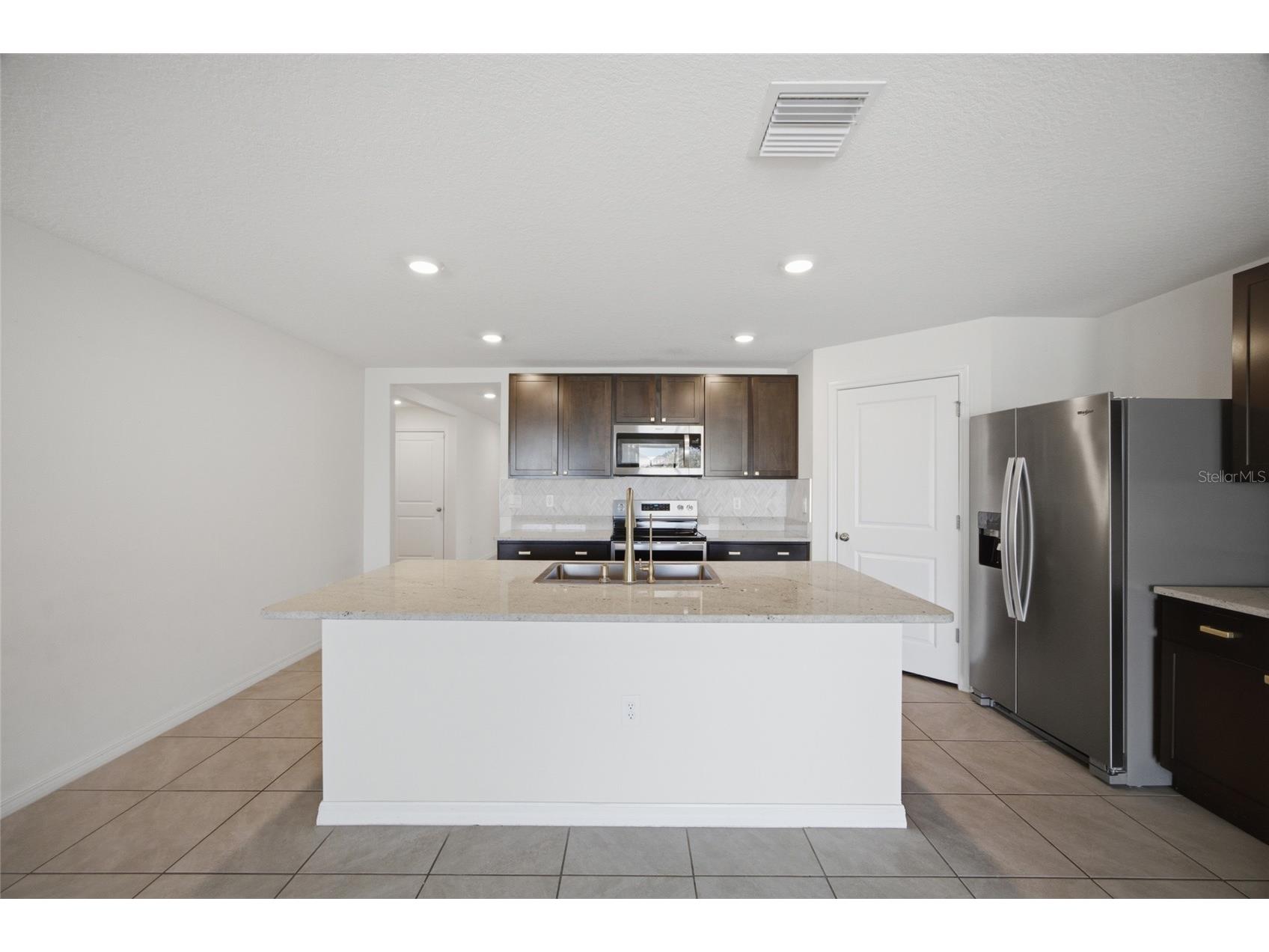 2812 Gumbo Limbo Drive Wimauma FL 33598 TB8523760 image6