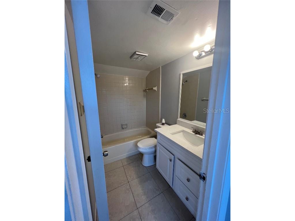 2812 Hunt Club Lane #2812 Orlando FL 32826 O6366245 image10