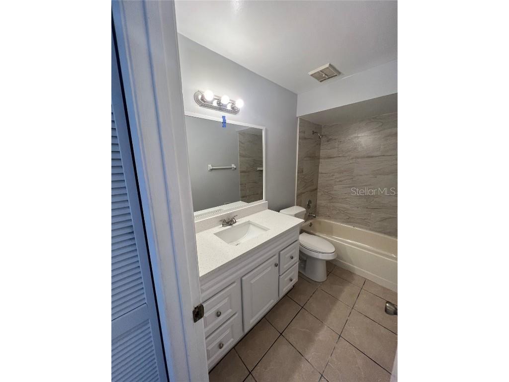 2812 Hunt Club Lane #2812 Orlando FL 32826 O6366245 image4