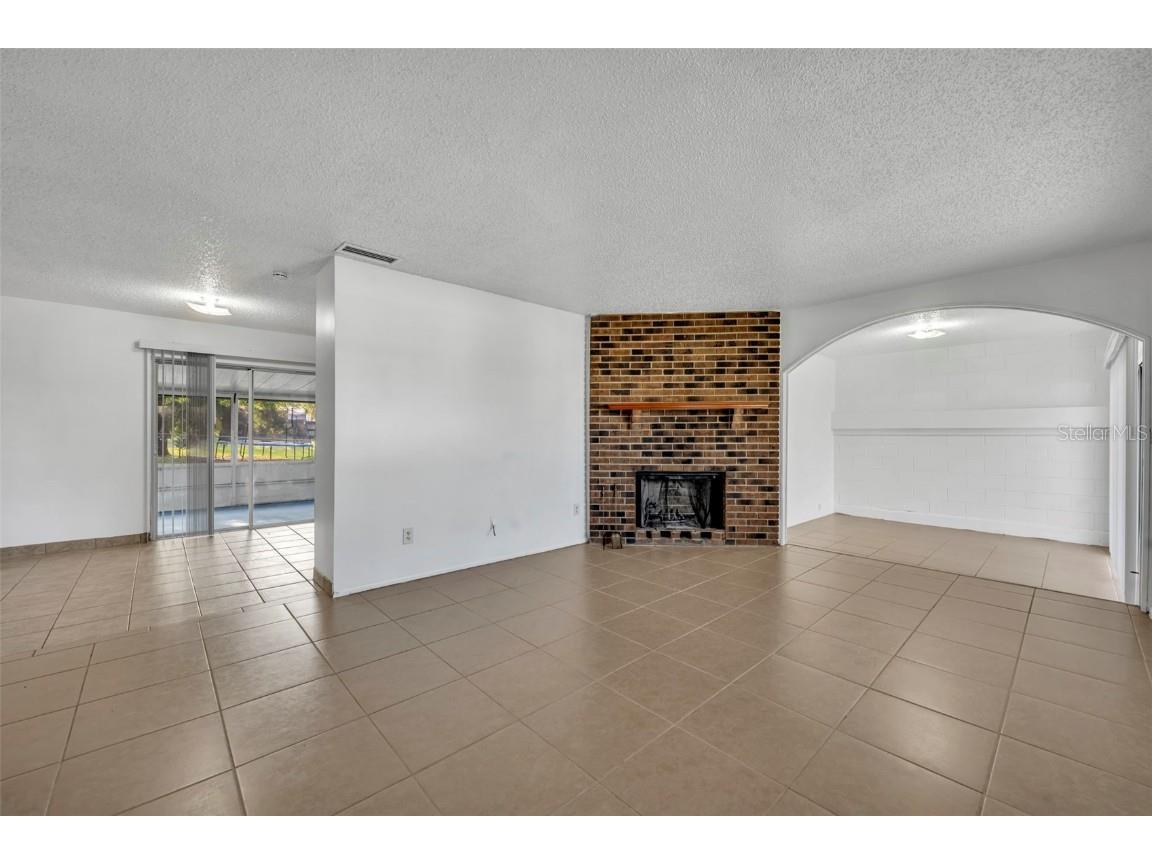 2812 Kraft Drive Deltona FL 32738 V4945972 image4