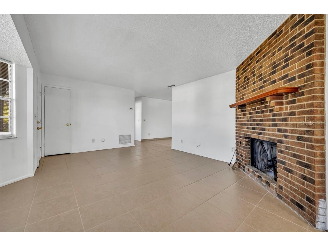 2812 Kraft Drive Deltona FL 32738 V4945972 image6