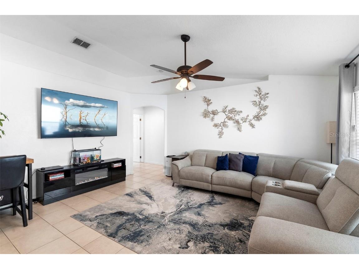 2812 S Shine Avenue Orlando FL 32806 O6362309 image15