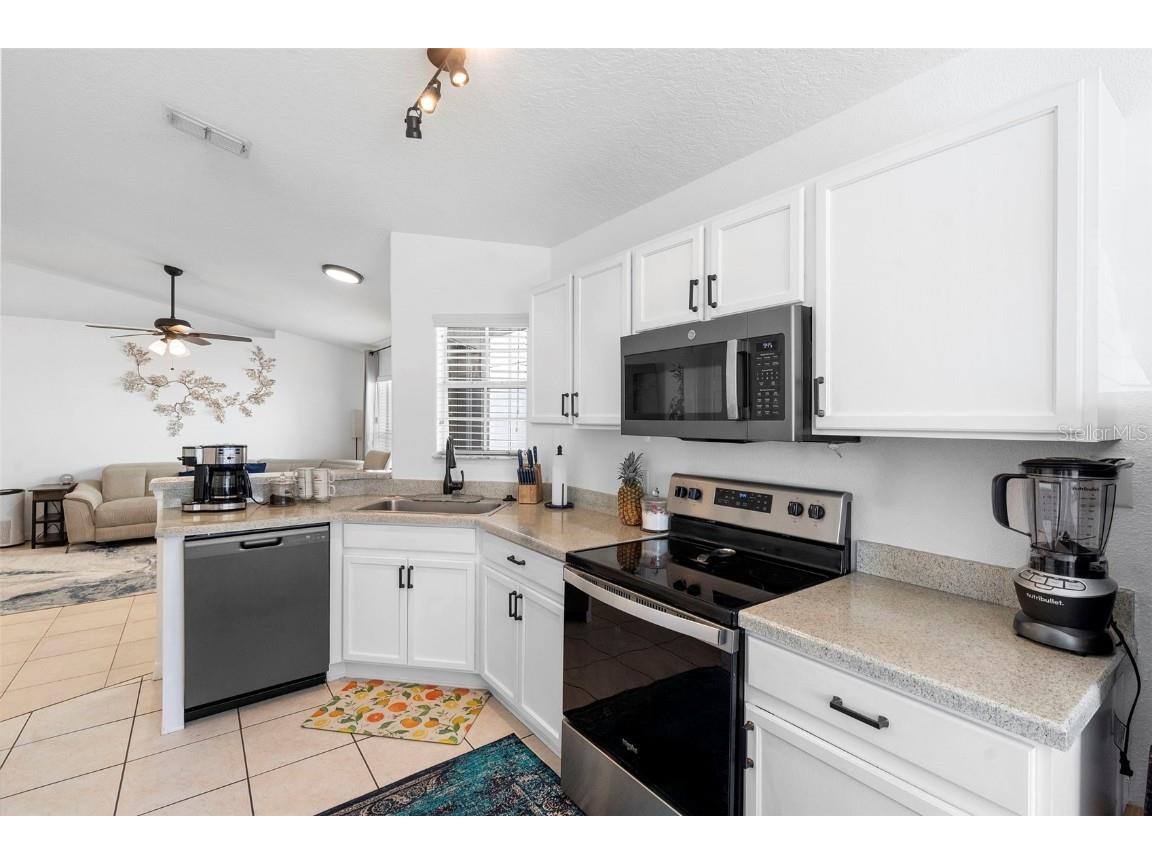 2812 S Shine Avenue Orlando FL 32806 O6362309 image8