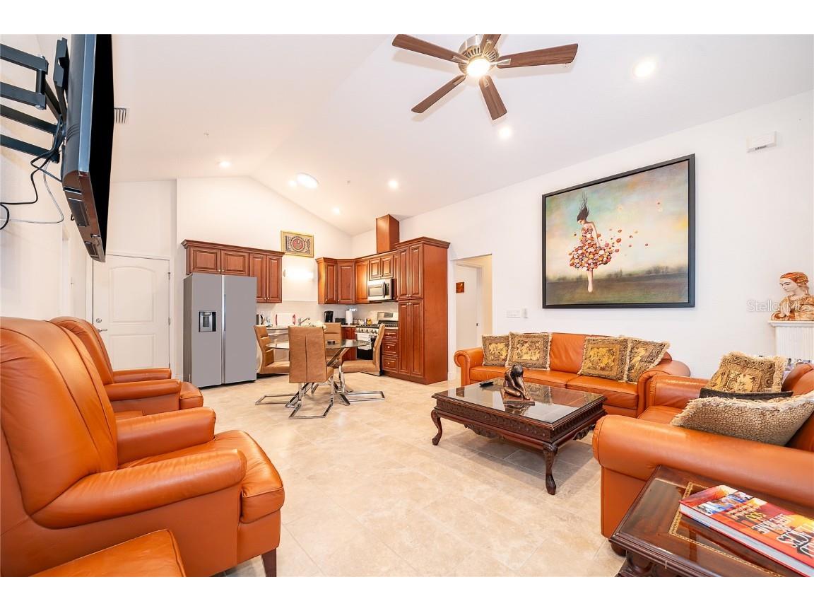 2812 Shantiniketan Boulevard #I-12 Tavares FL 32778 O6346905 image4