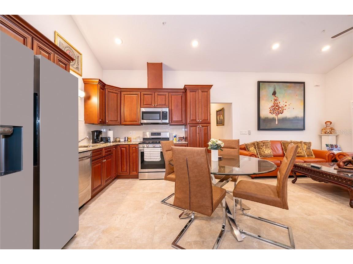 2812 Shantiniketan Boulevard #I-12 Tavares FL 32778 O6346905 image7