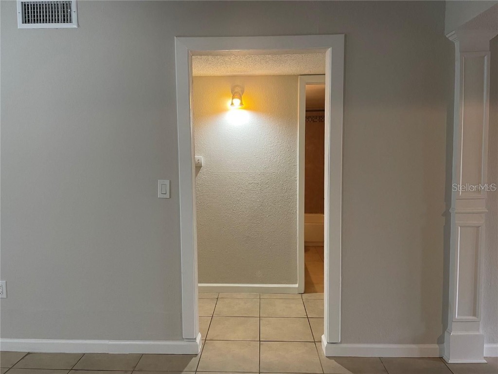 2812 Somerset Park Drive #102 Tampa FL 33613 TB8434992 image9