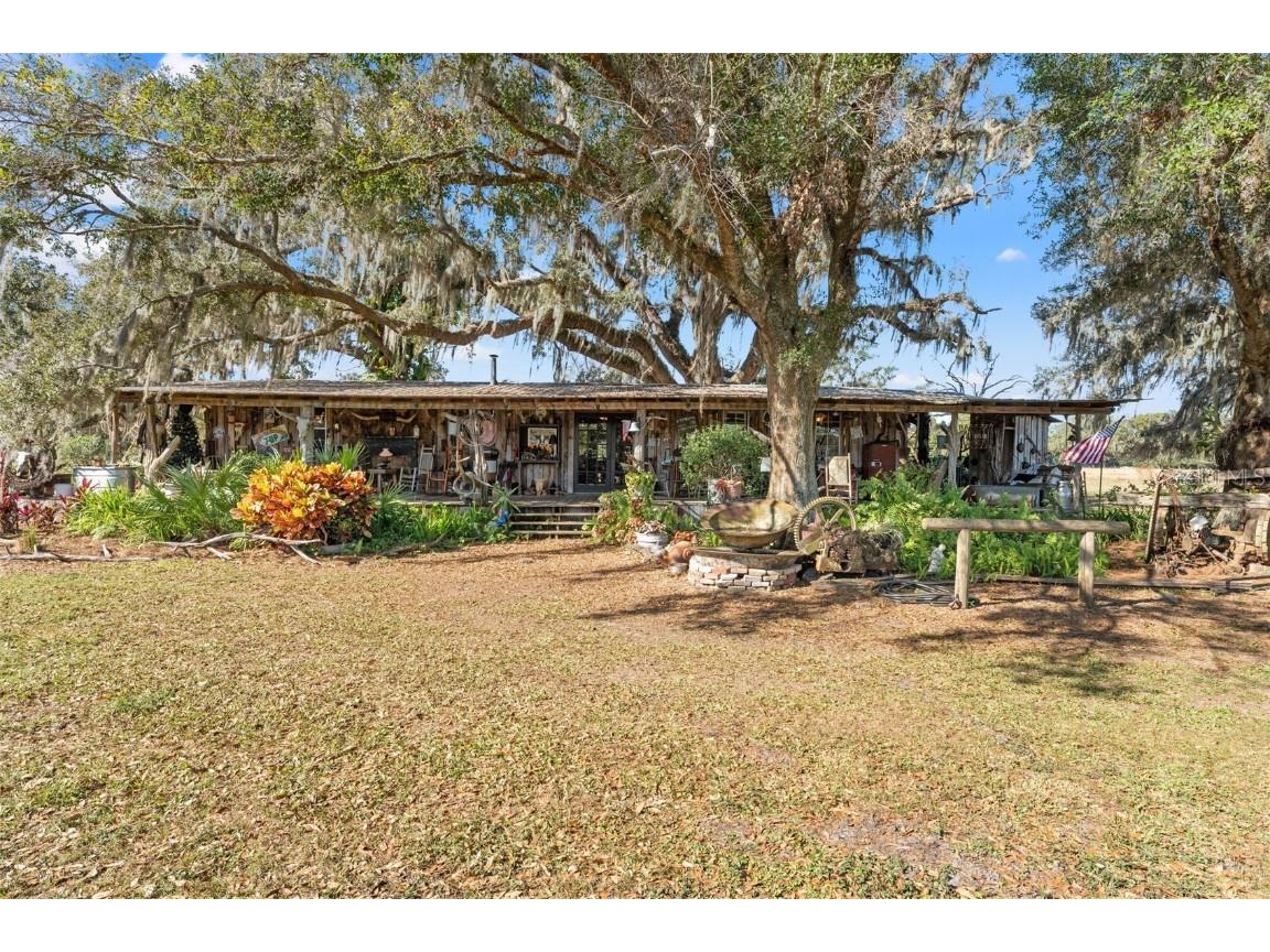28121 Miller Road Dade City FL 33525 W7871335 image1