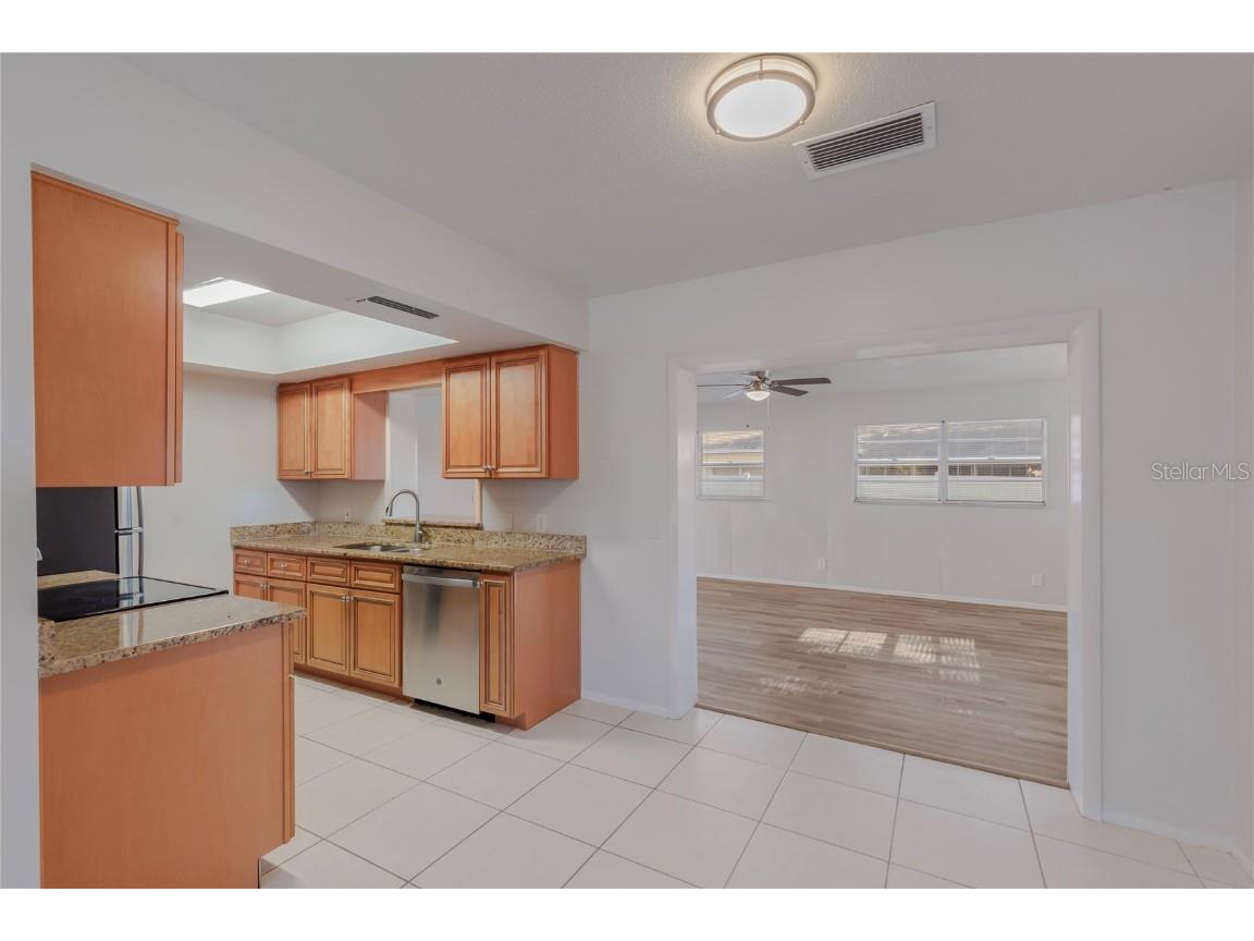 2813 20th Avenue W Bradenton FL 34205 TB8428201 image8